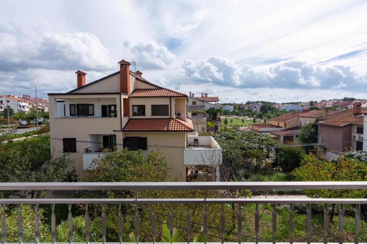 Apartments With A Parking Space Rovinj - 12656 Exterior photo