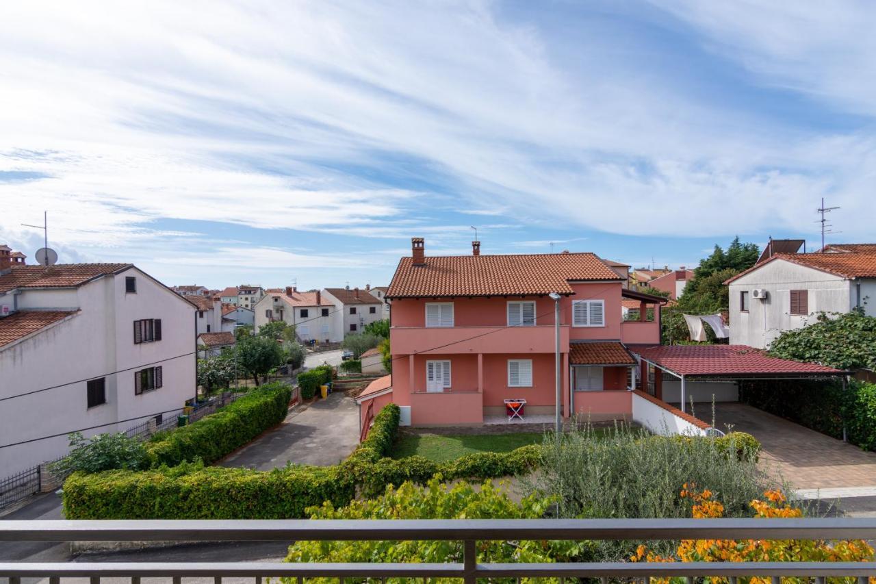 Apartments With A Parking Space Rovinj - 12656 Exterior photo